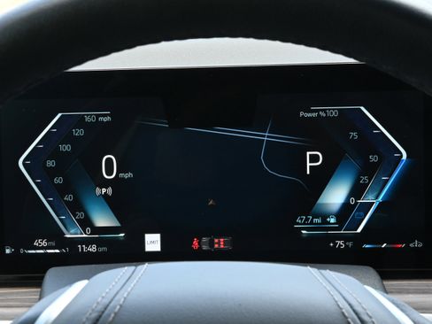 Certified 2025 BMW X5 xDrive40i w/ Premium Package image 18