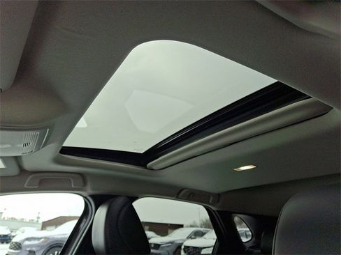 Used 2025 MAZDA CX-30 AWD 2.5 S w/ Preferred Package image 14