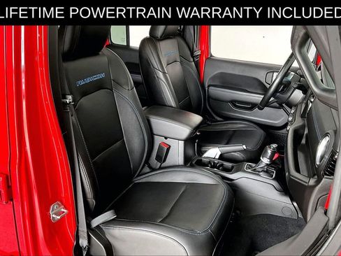 Used 2022 Jeep Wrangler Unlimited Rubicon 4xe w/ Cold Weather Group AWD/4WD image 9