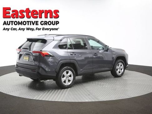 Used 2021 Toyota RAV4 XLE AWD/4WD image 41