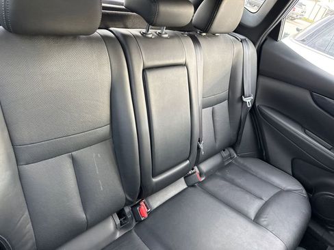 Used 2017 Nissan Rogue Sport SL image 35