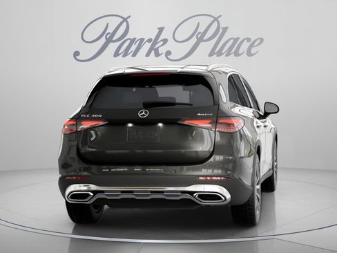 Certified 2026 Mercedes-Benz GLC 300 4MATIC image 18