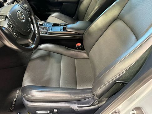 Used 2021 Lexus IS 300 image 24