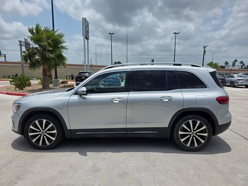 Used 2022 Mercedes-Benz GLB 250 image 4