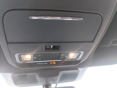 Used 2022 Ford F150 Lariat w/ Trailer Tow Package image 12