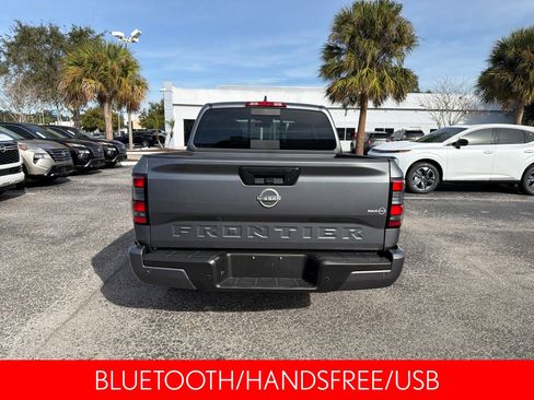 Used 2025 Nissan Frontier SV image 7