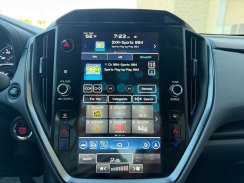 Used 2024 Subaru Crosstrek 2.5i Limited w/ Crosstrek Mirror Package image 12