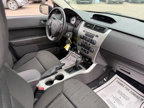 Used 2009 Ford Focus SE image 18
