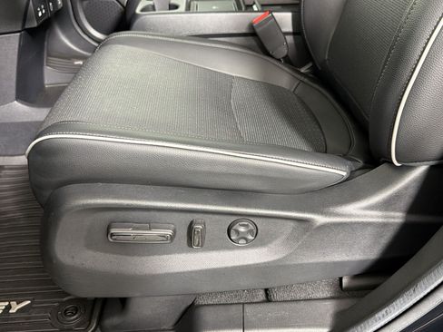 Used 2025 Honda Odyssey Elite image 13