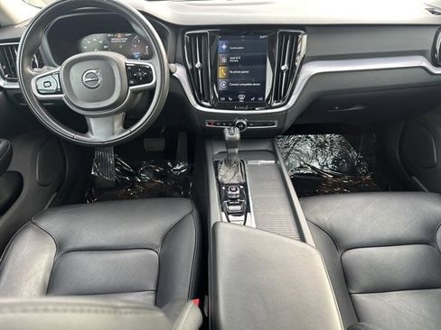 Used 2019 Volvo S60 T6 Momentum w/ Multimedia Package image 15