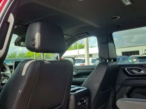 Used 2023 Chevrolet Tahoe LT w/ Luxury Package RWD image 15