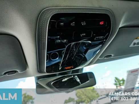 Used 2025 Mercedes-Benz C 300 Sedan image 31