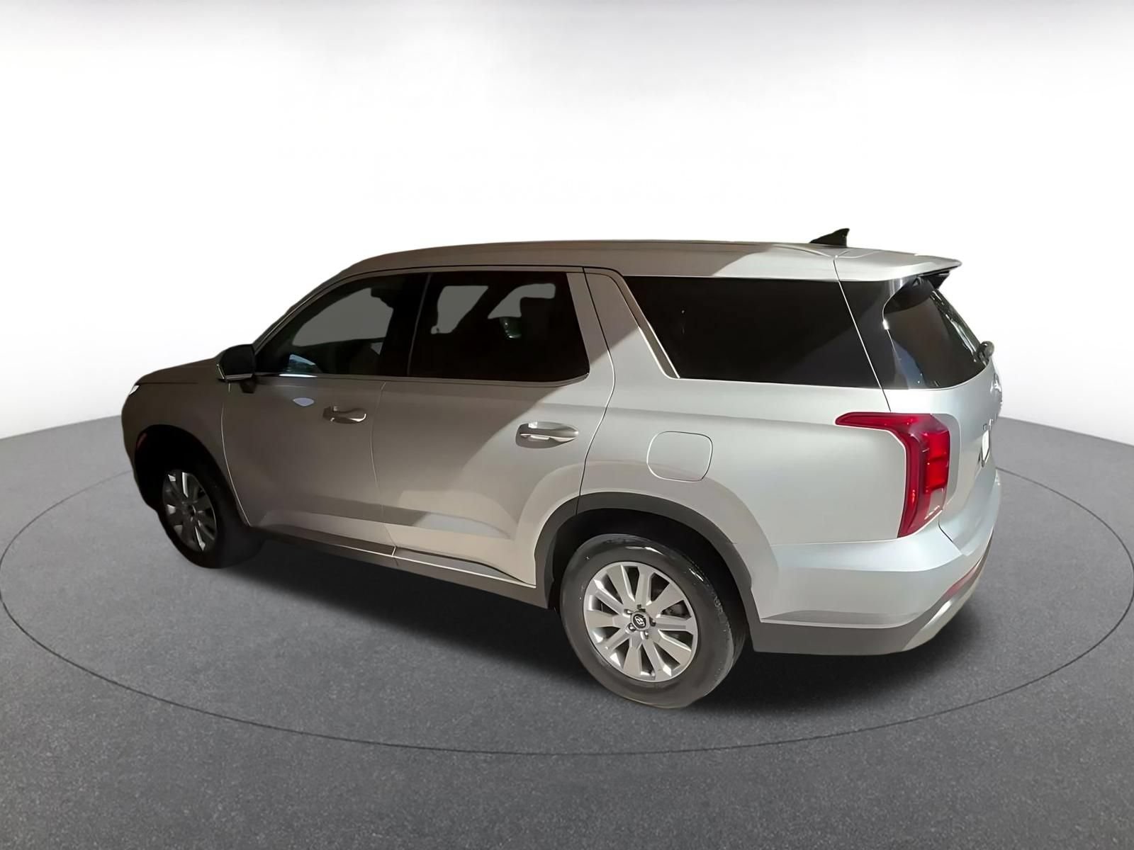 Used 2025 Hyundai Palisade SEL FWD image 9