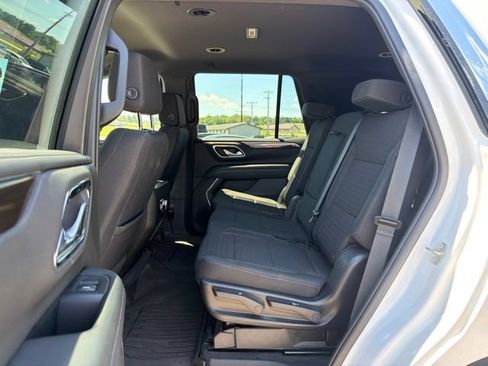 Used 2022 GMC Yukon SLE w/ Gmc Pro Safety Plus Package AWD/4WD image 20