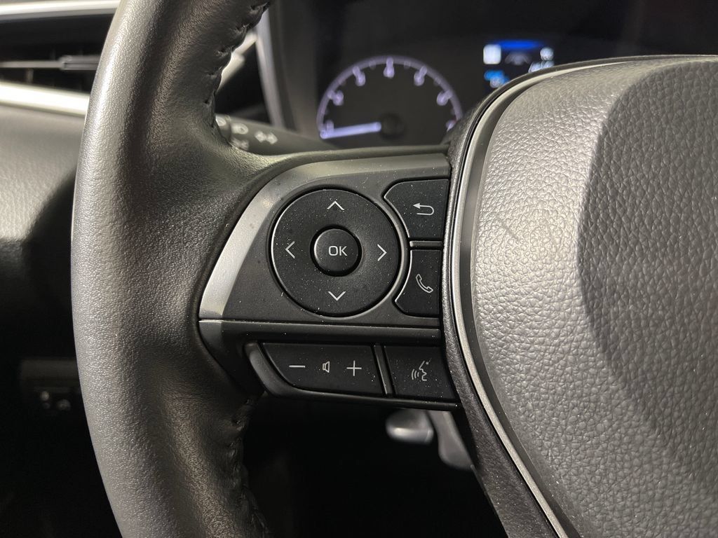 Certified 2025 Toyota Corolla SE FWD image 26