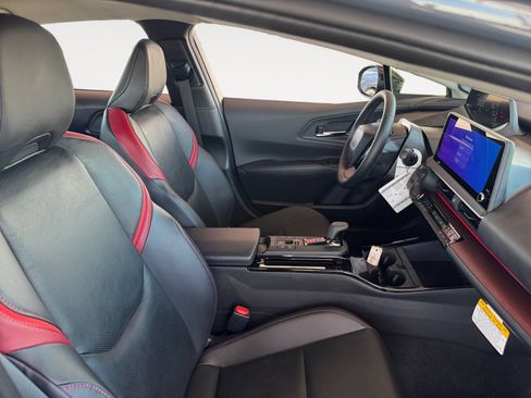 New 2027 Toyota Prius Plug-In Hybrid FWD image 15