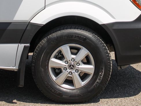 Used 2017 Mercedes-Benz Sprinter 2500 w/ Active Safety Plus Package image 39