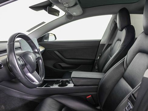 Used 2018 Tesla Model 3 Long Range image 18
