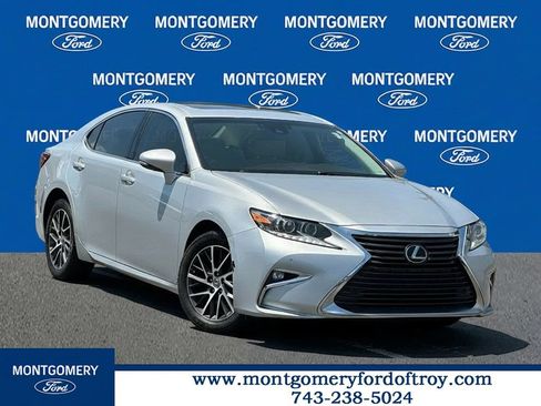 Used 2017 Lexus ES 350 w/ Luxury Package FWD image 1