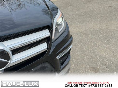Used 2014 Mercedes-Benz GL 550 4MATIC w/ Driver Assistance Package image 7