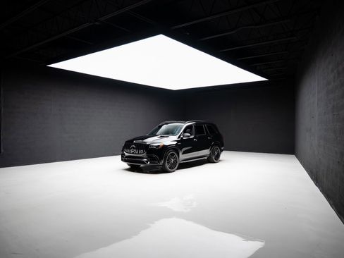 Used 2024 Mercedes-Benz GLS 63 AMG 4MATIC image 98