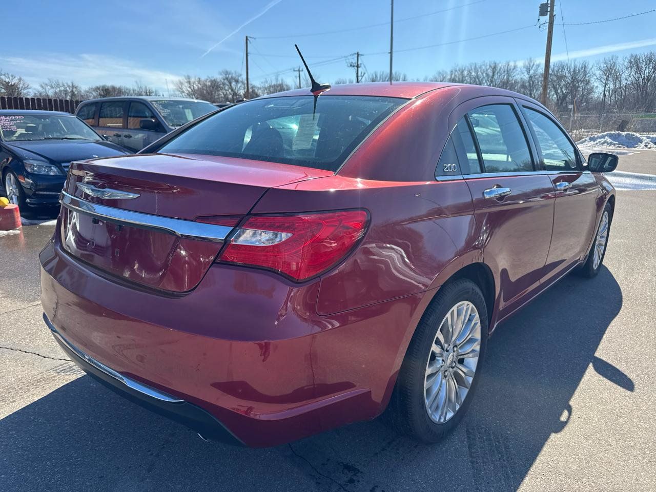 Used 2013 Chrysler 200 Limited w/ Sun/Sound Group FWD image 5