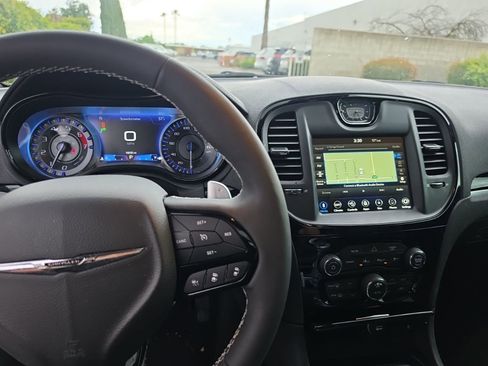 Used 2023 Chrysler 300 S w/ Comfort Group image 7