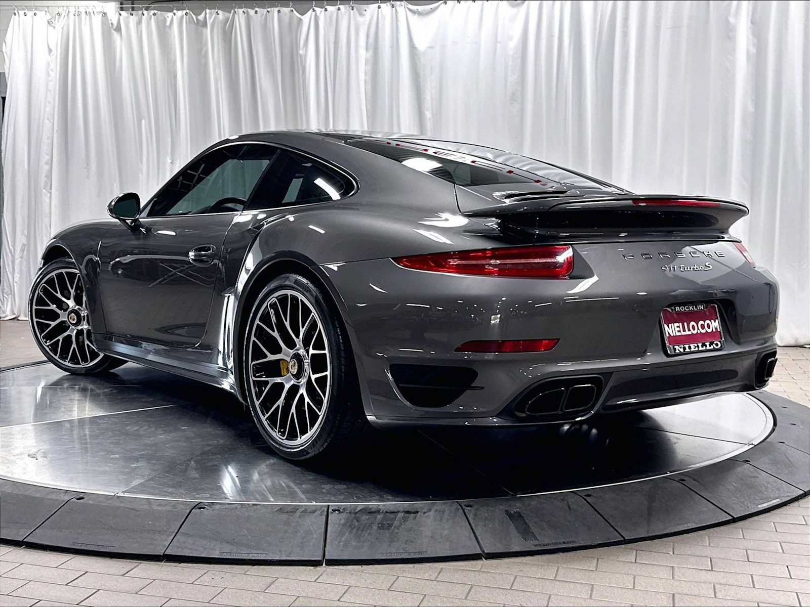 Used 2016 Porsche 911 Turbo S AWD/4WD image 3