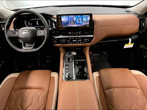 New 2026 Nissan Pathfinder Platinum w/ Cargo Package AWD/4WD image 5
