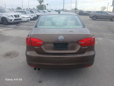 Used 2012 Volkswagen Jetta SE image 5