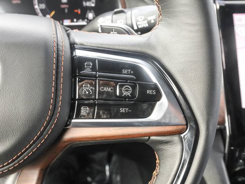 New 2025 Jeep Grand Cherokee Summit w/ Obsidian Package image 26