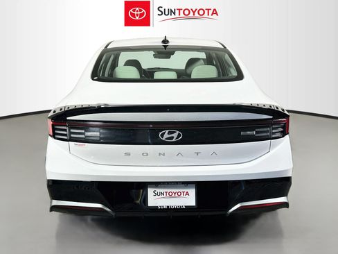 Used 2024 Hyundai Sonata SEL FWD image 5