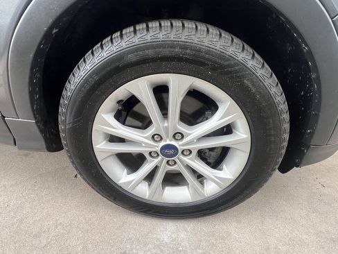 Used 2018 Ford Escape SEL AWD/4WD image 9