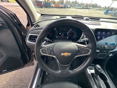 Used 2019 Chevrolet Equinox Premier image 10