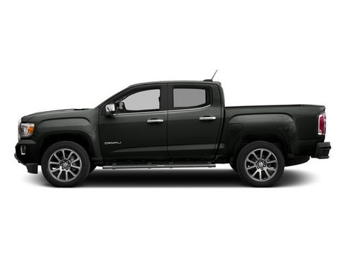 Used 2017 GMC Canyon Denali RWD image 3