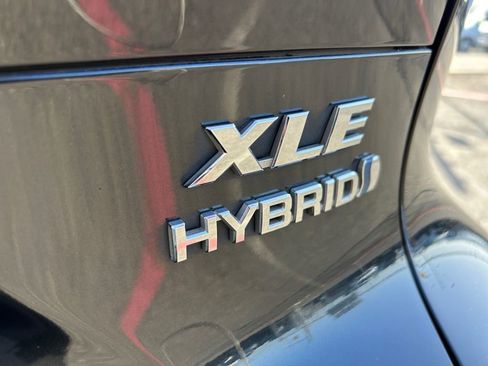 Used 2021 Toyota Venza XLE w/ Softex Package AWD/4WD image 34
