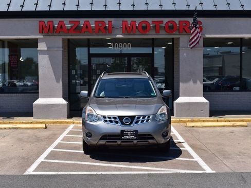 Used 2011 Nissan Rogue SV w/ SL Pkg AWD/4WD image 3