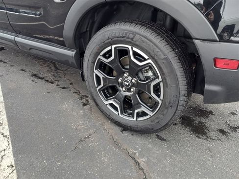 Used 2025 Ford Bronco Sport Outer Banks w/ Outer Banks Tech Package+ image 10