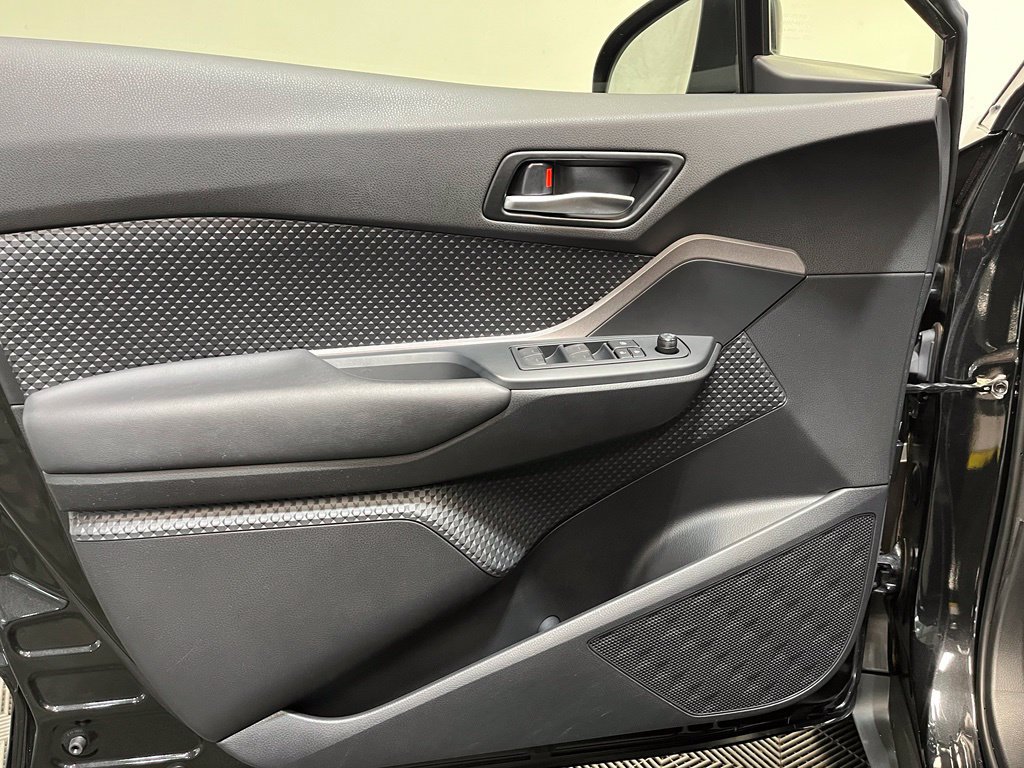 Used 2020 Toyota C-HR LE FWD image 13