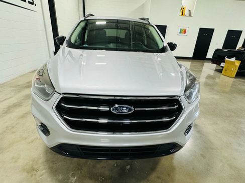 Used 2018 Ford Escape SE w/ SE Sport Appearance Package image 6