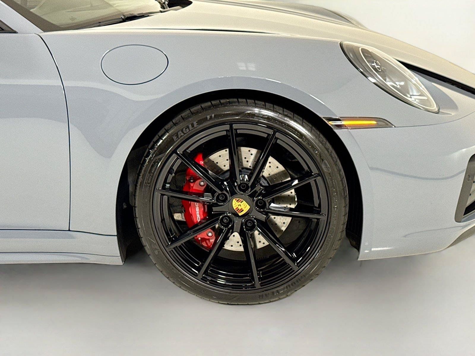 Used 2024 Porsche 911 AWD/4WD image 38