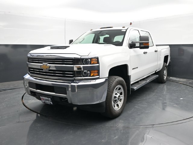 Used 2018 Chevrolet Silverado 3500 W/T w/ WT Fleet Convenience Package AWD/4WD image 3