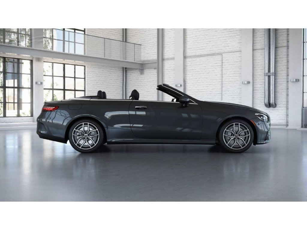 Used 2023 Mercedes-Benz E 450 4MATIC Cabriolet image 2