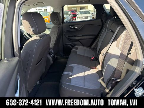 Used 2025 Chevrolet Blazer LT AWD/4WD image 24
