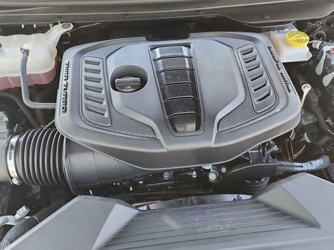 Used 2026 Jeep Grand Wagoneer 4WD image 13