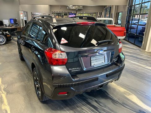 Used 2017 Subaru Crosstrek 2.0i Premium AWD/4WD image 29