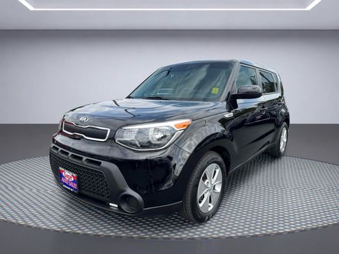 Used 2016 Kia Soul FWD image 2