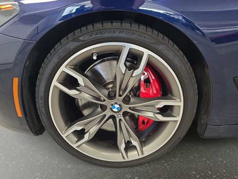 Used 2021 BMW M550i xDrive w/ Executive Package image 29
