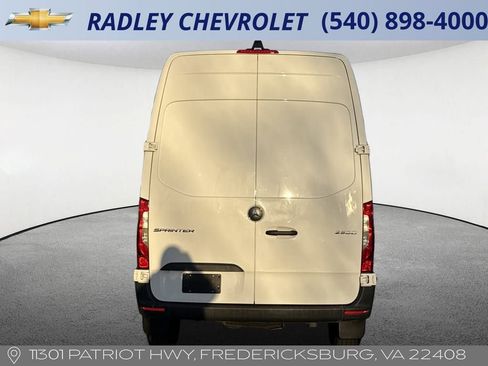 Used 2025 Mercedes-Benz Sprinter 2500 image 18