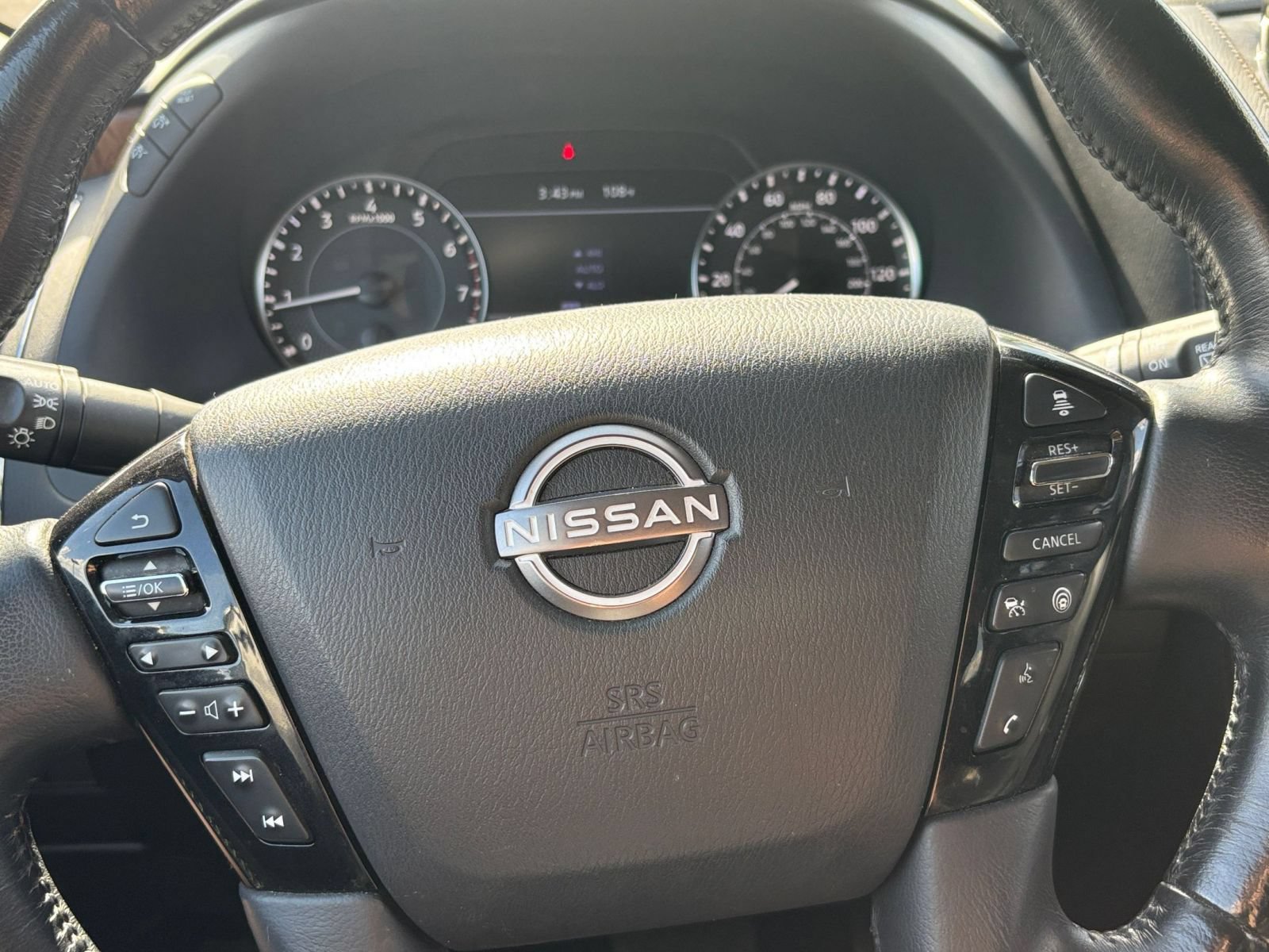 Used 2023 Nissan Armada SL AWD/4WD image 30